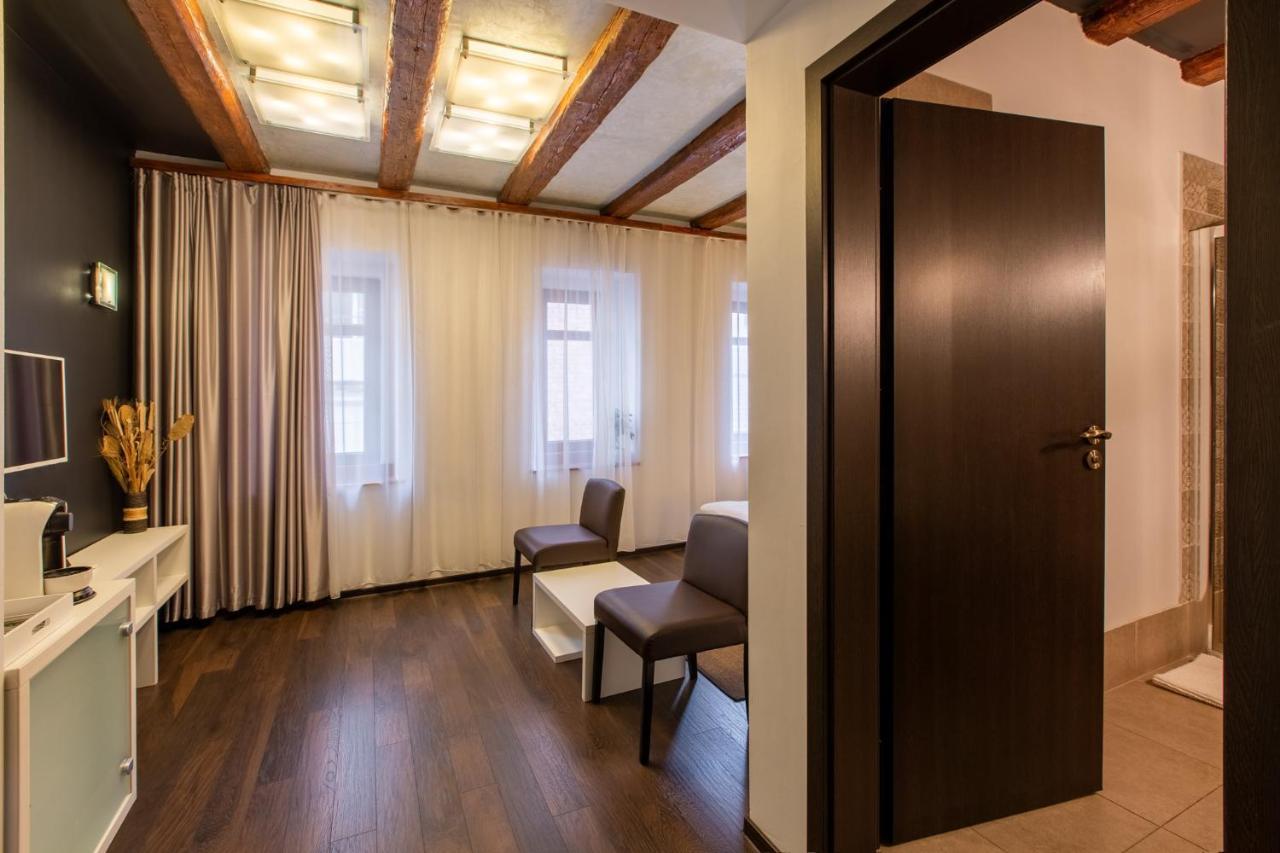 Vendi Grand Square Residence Sibiu Exteriér fotografie